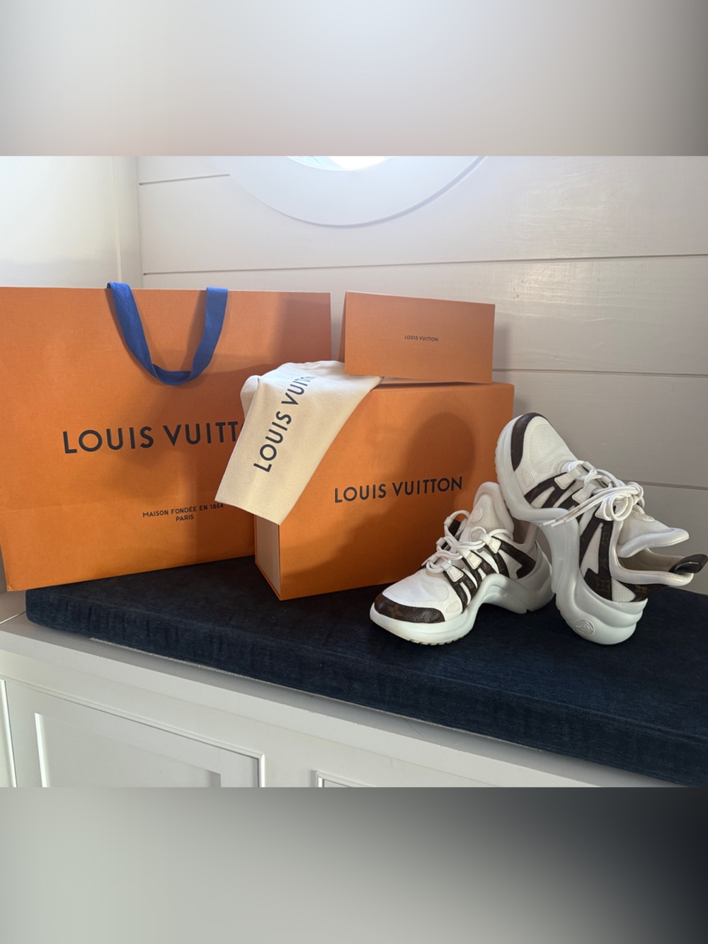 Louis Vuitton Archlight sneaker with iconic monogram canvas trim Sz 8